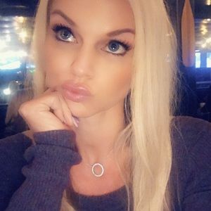 Meet your Posher, Mckensy